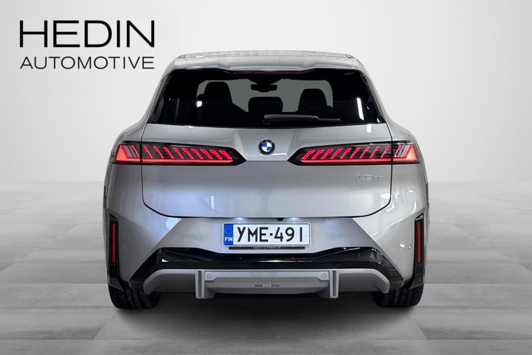 BMW iX3 2026