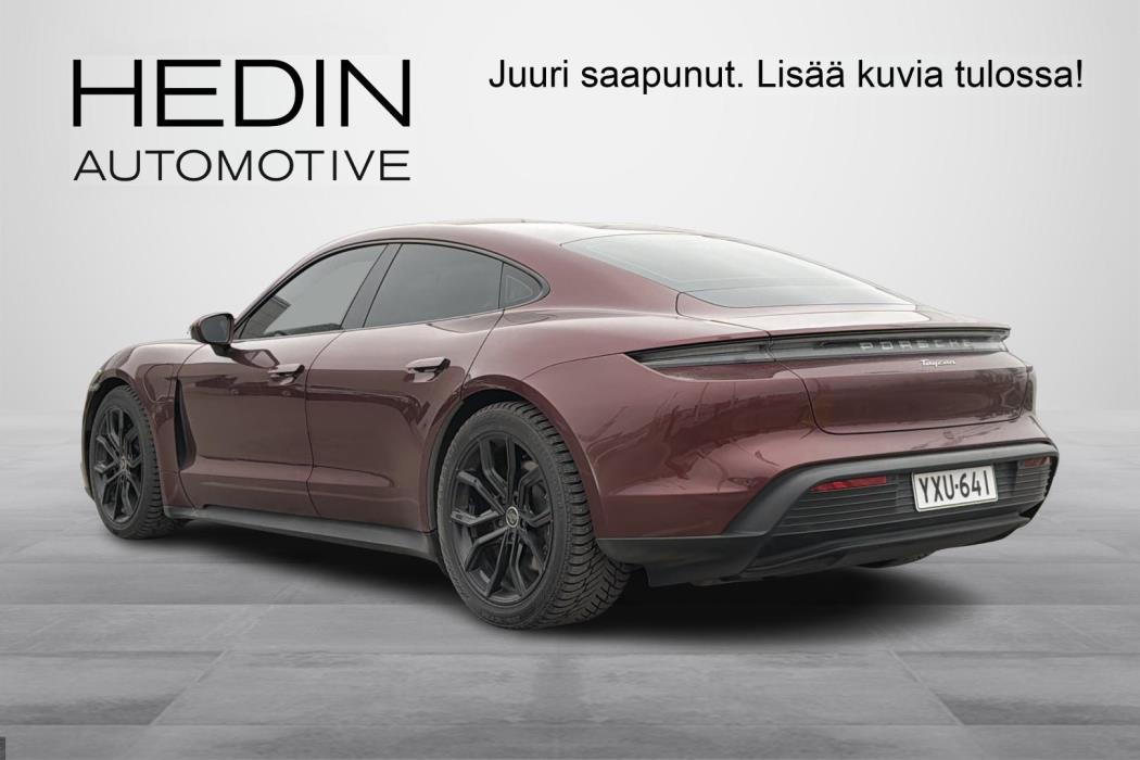 PORSCHE Taycan 2021