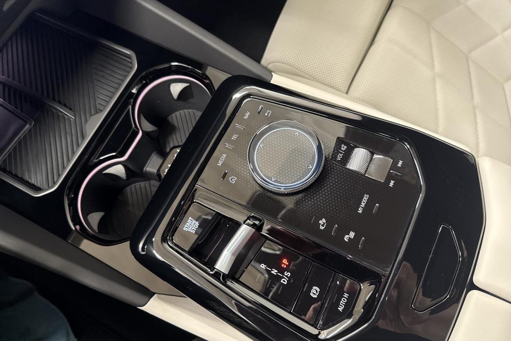 BMW 530 2025
