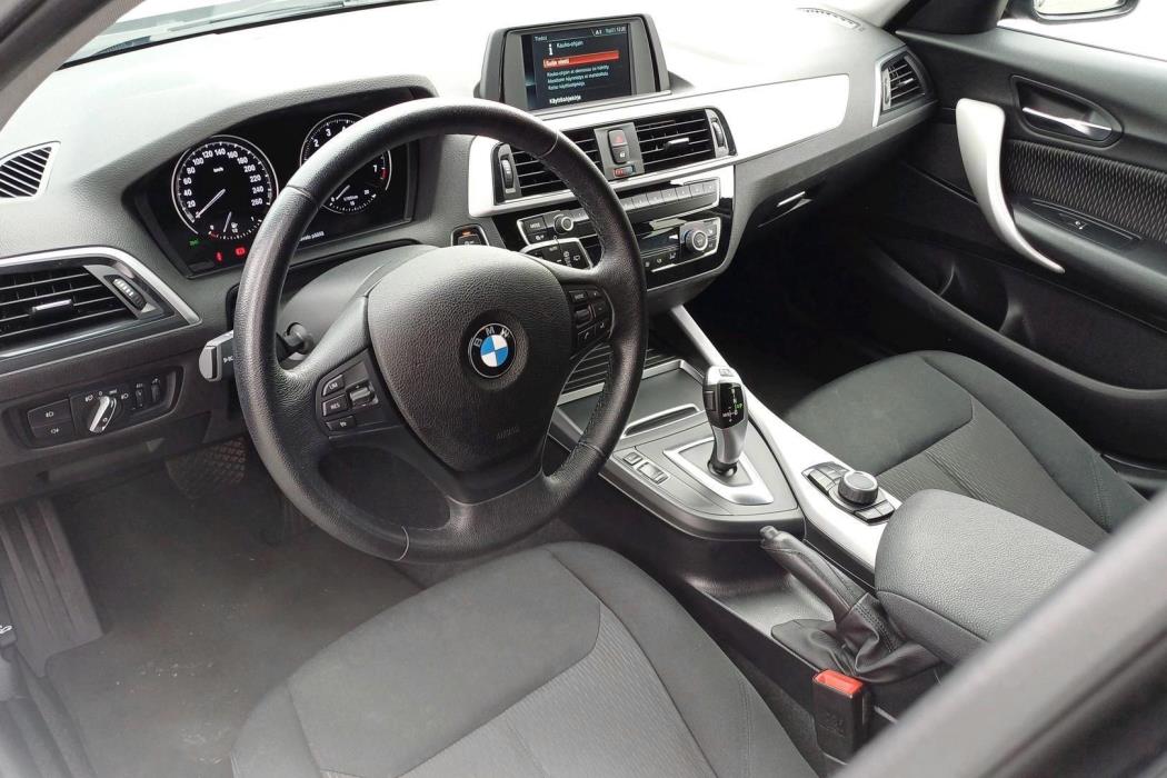BMW 118 2019
