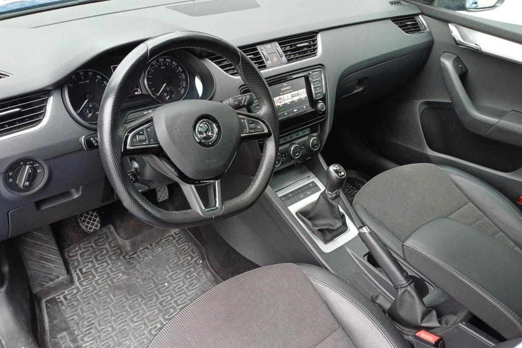 SKODA OCTAVIA 2016