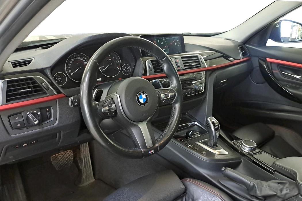 BMW 320 2016