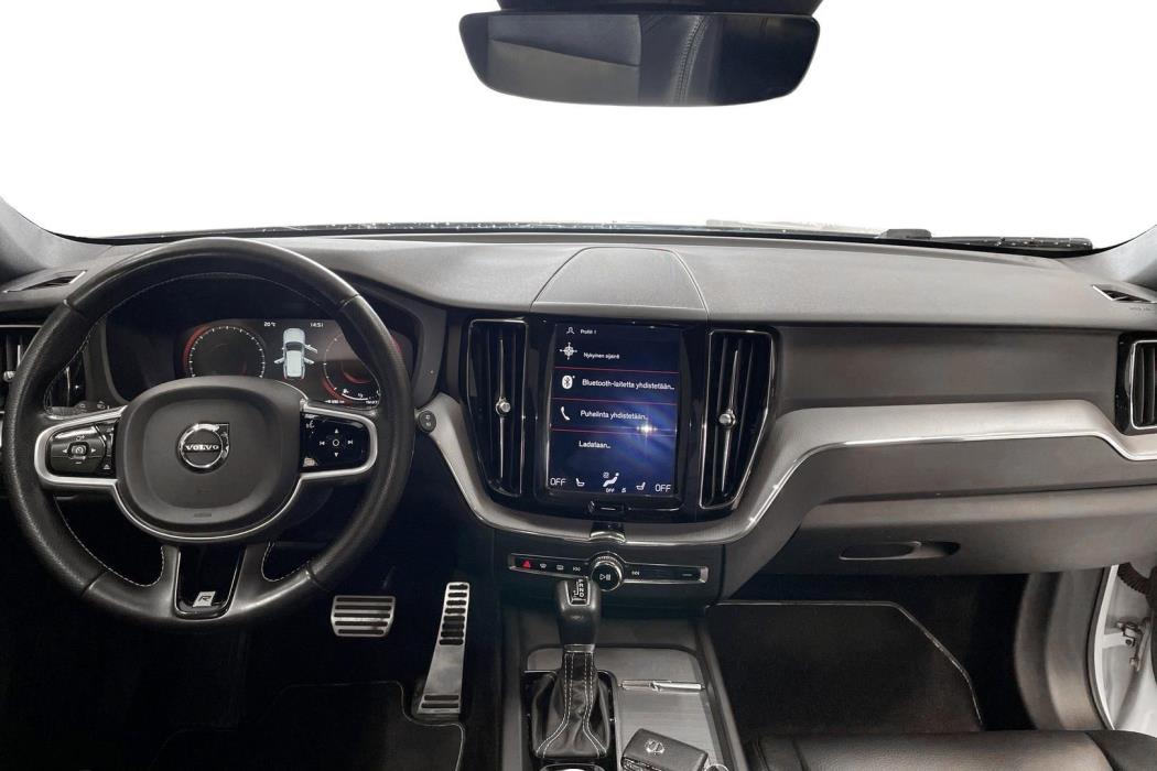 VOLVO XC60 2018
