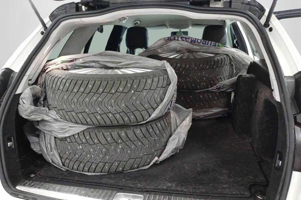 MERCEDES-BENZ C 2020
