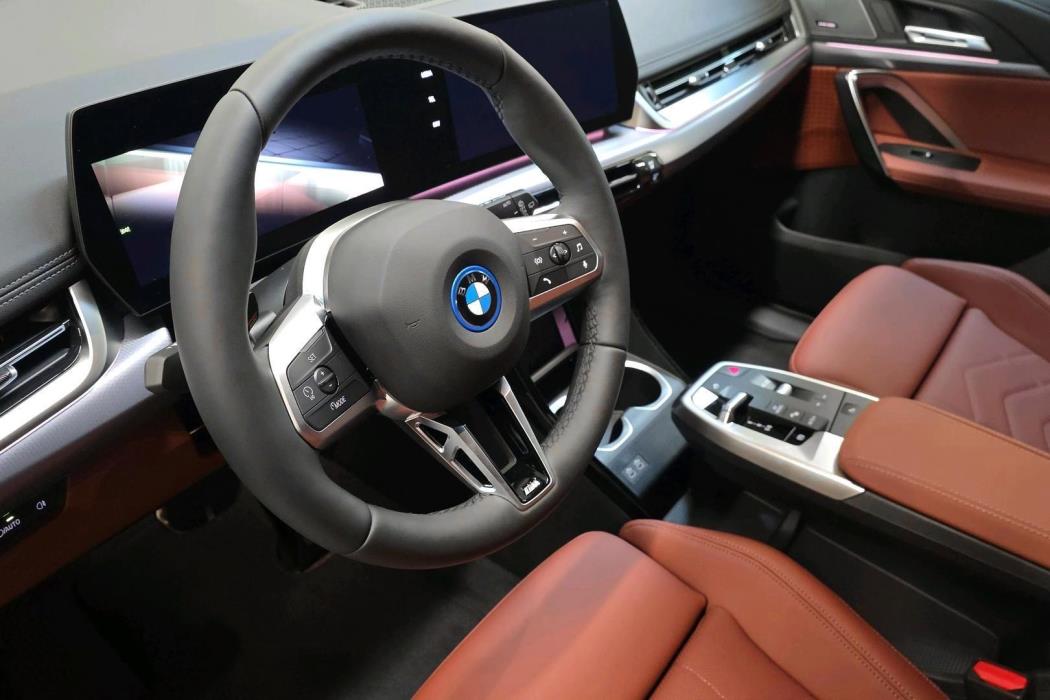 BMW iX1 2026