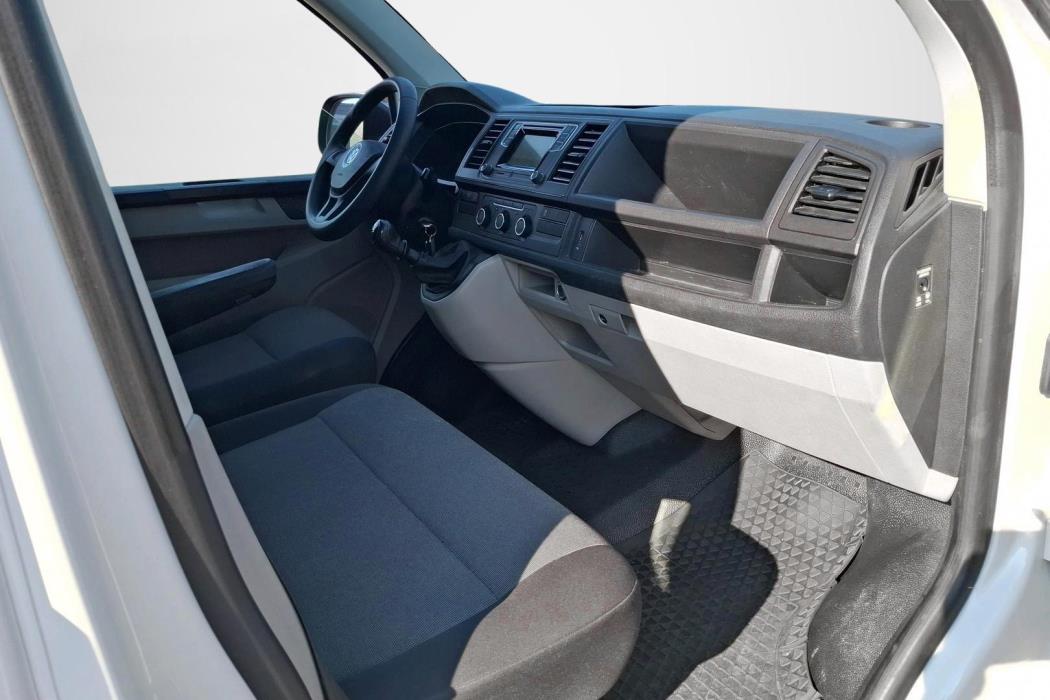 VOLKSWAGEN TRANSPORTER 2019