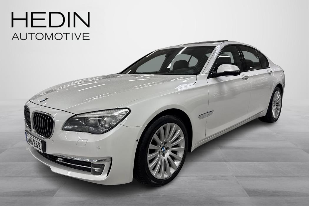 BMW 740 2015
