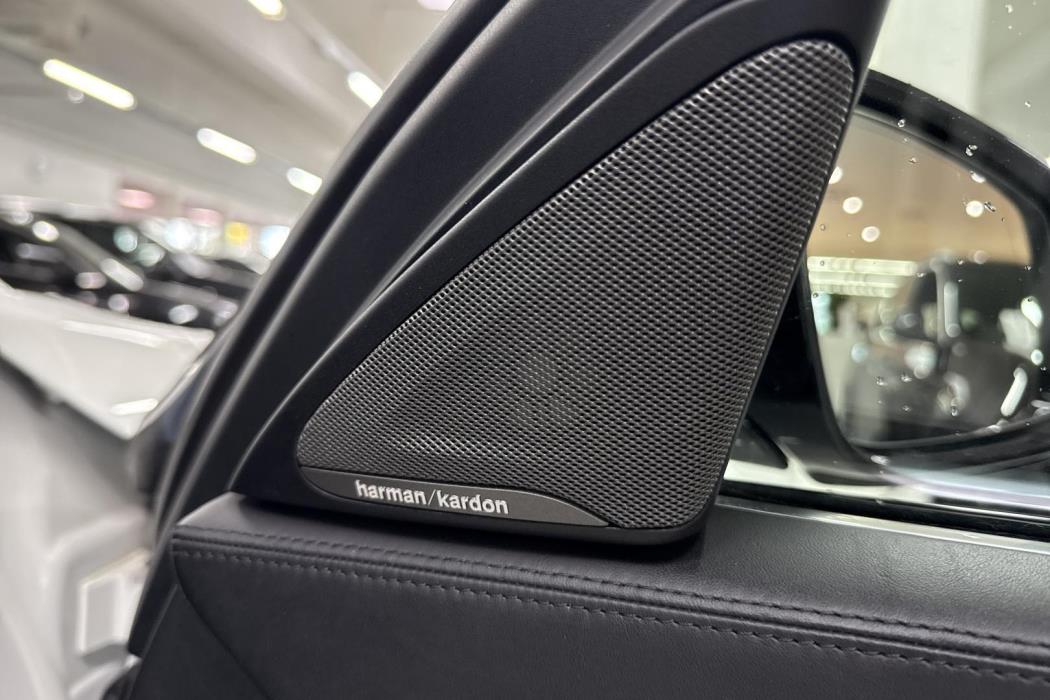 BMW 740 2015