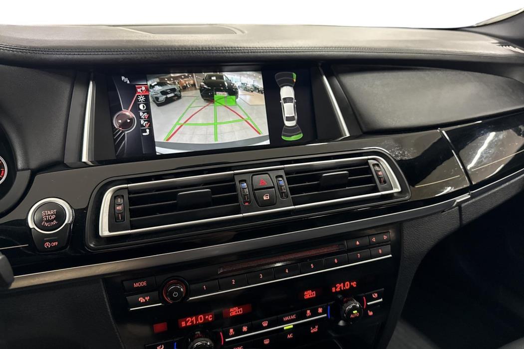 BMW 740 2015