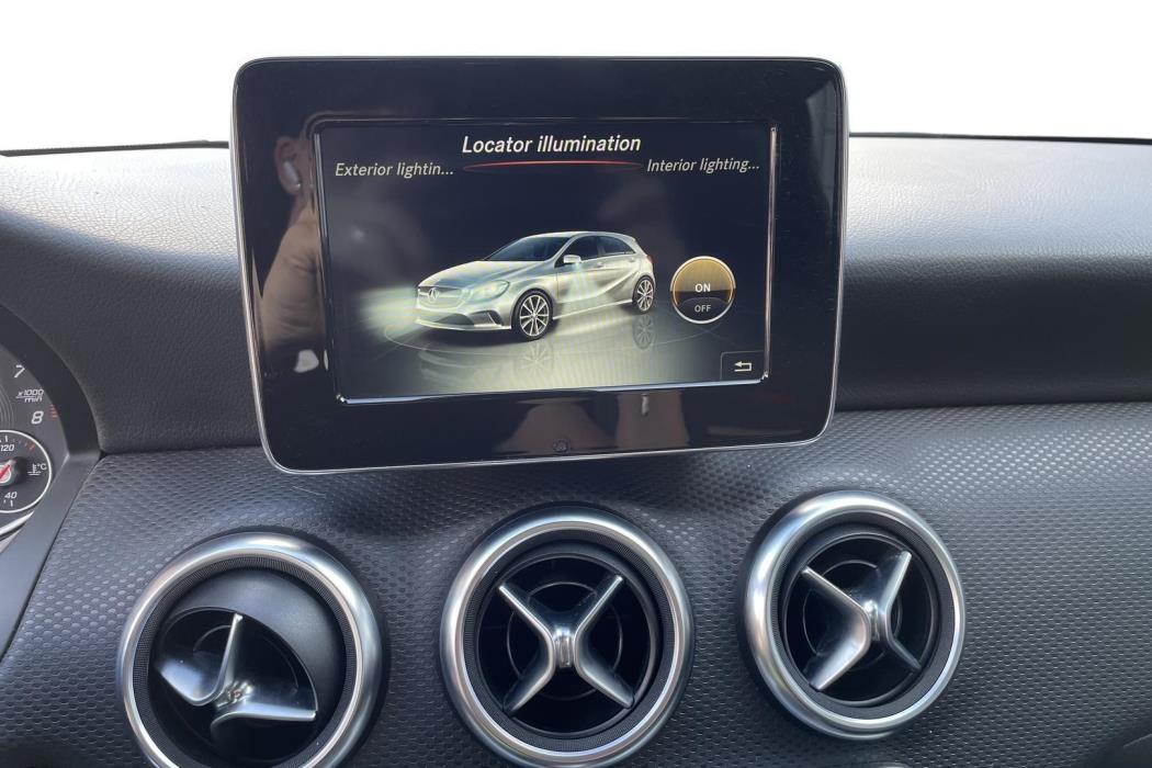 MERCEDES-BENZ A 2016