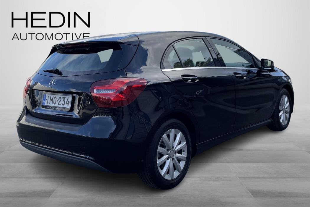 MERCEDES-BENZ A 2016