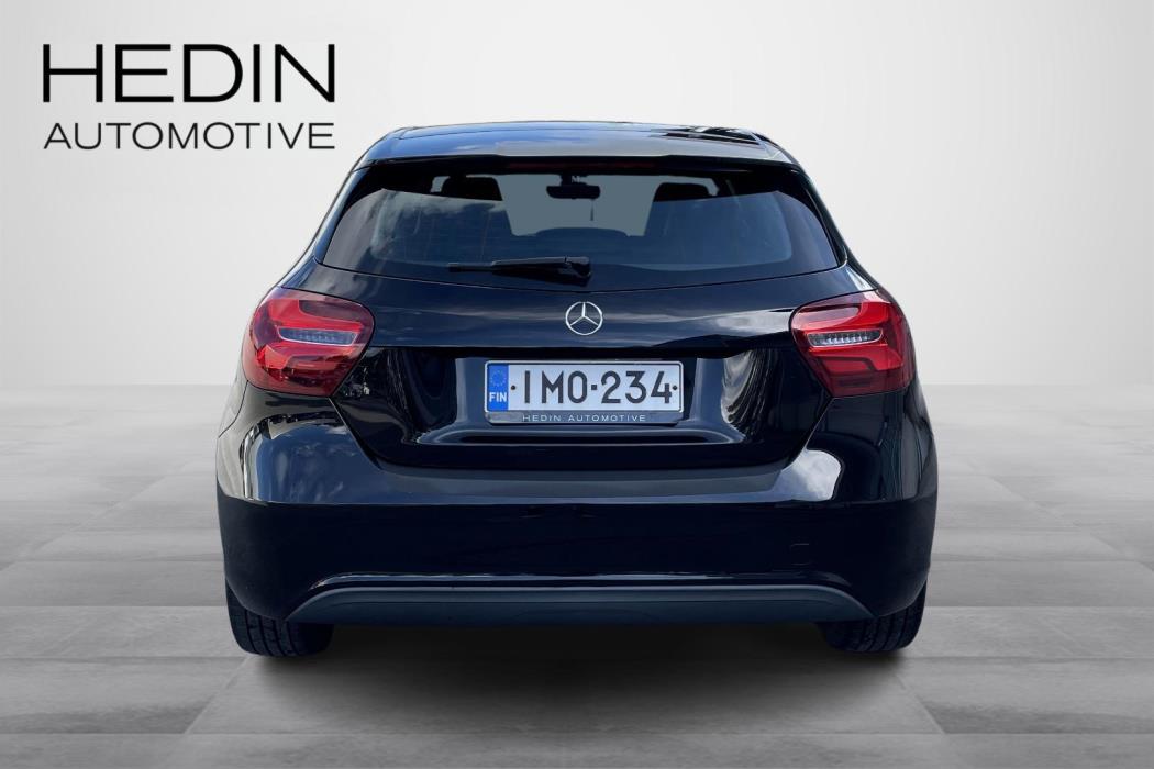 MERCEDES-BENZ A 2016