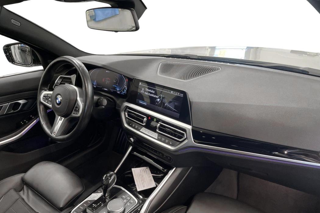 BMW 330 2021