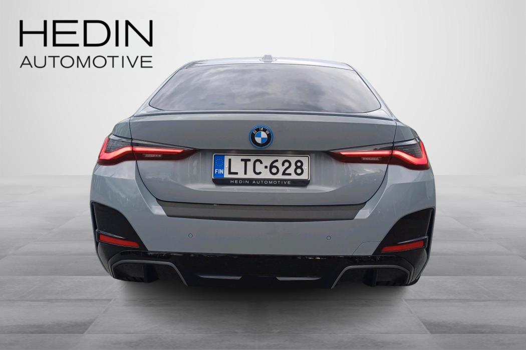 BMW i4 2025