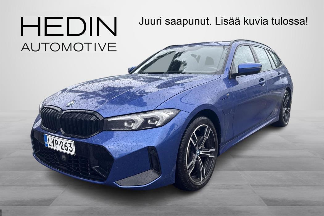 BMW 330 2024
