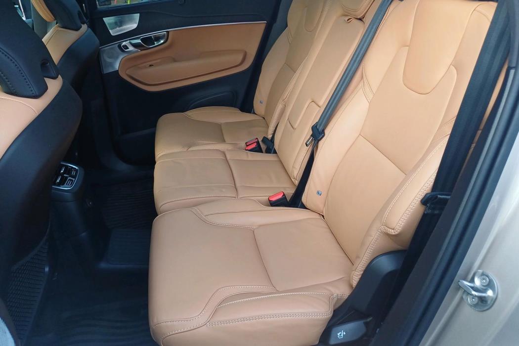 VOLVO XC90 2025