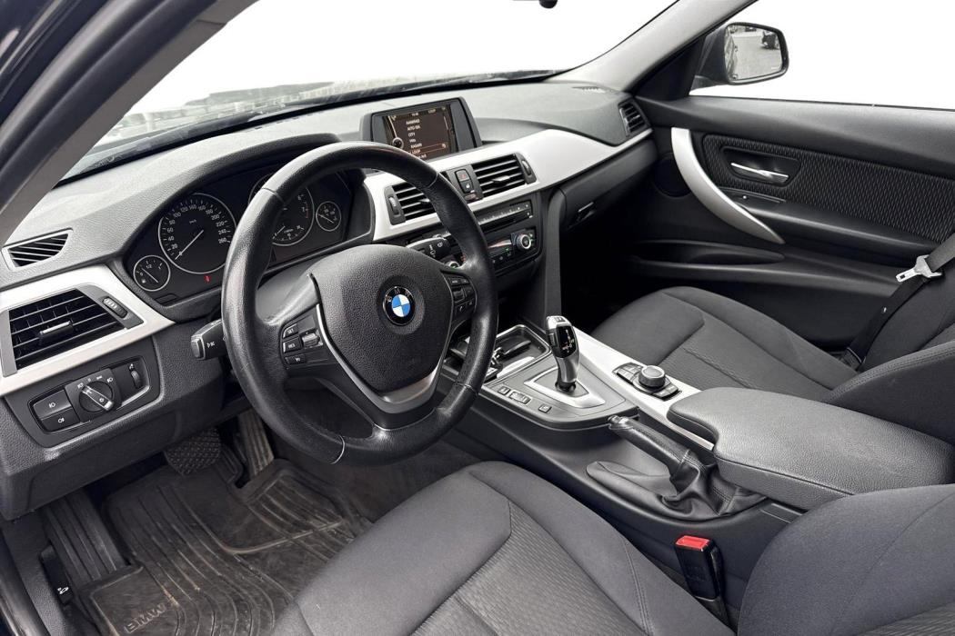 BMW 320 2014