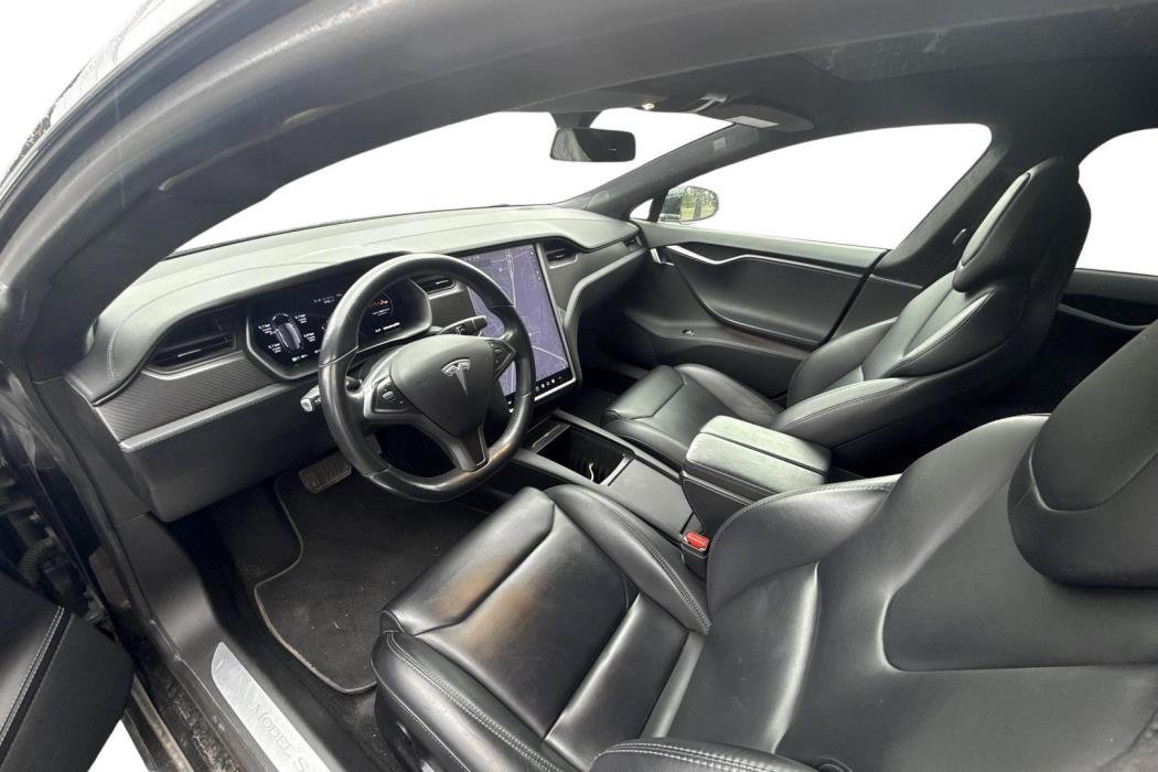 Tesla Model S 2018