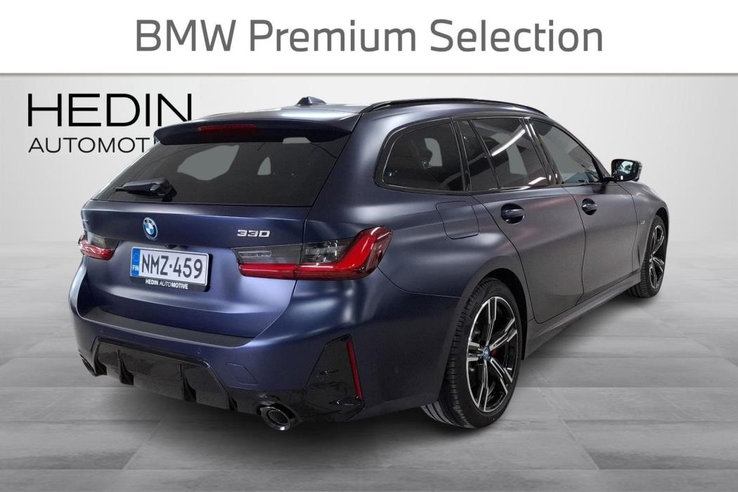 BMW 330 2024