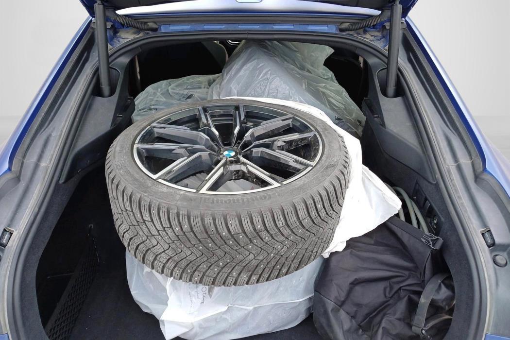 BMW i4 2023