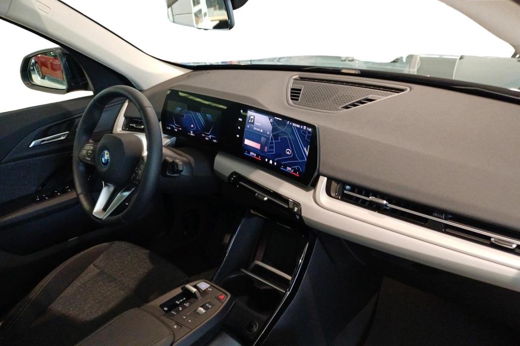 BMW iX1 2026