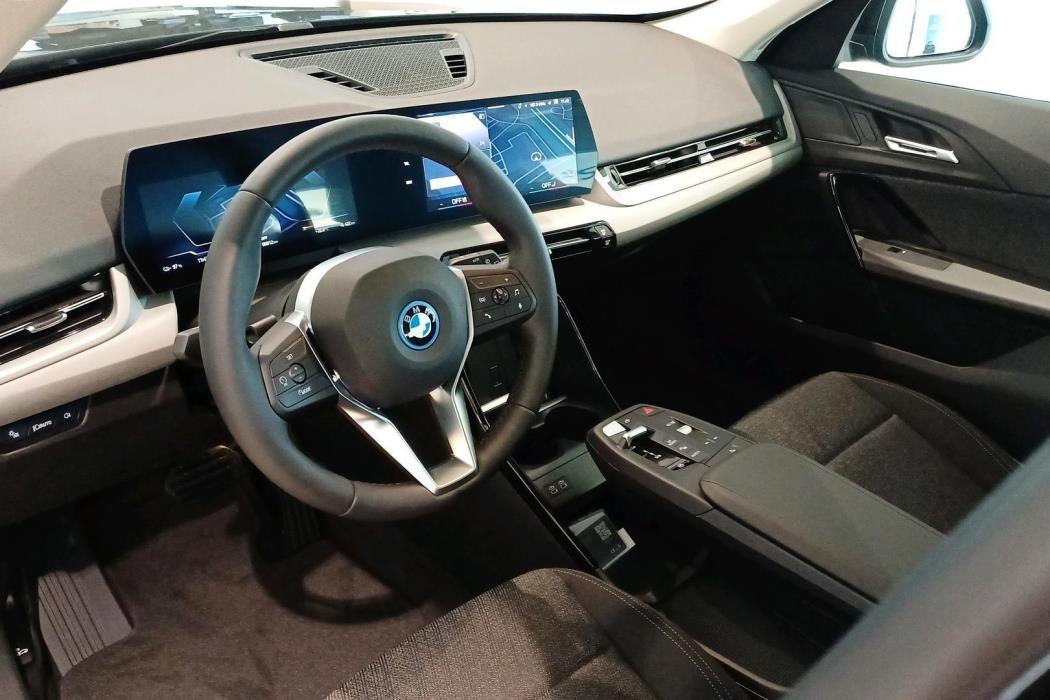 BMW iX1 2026