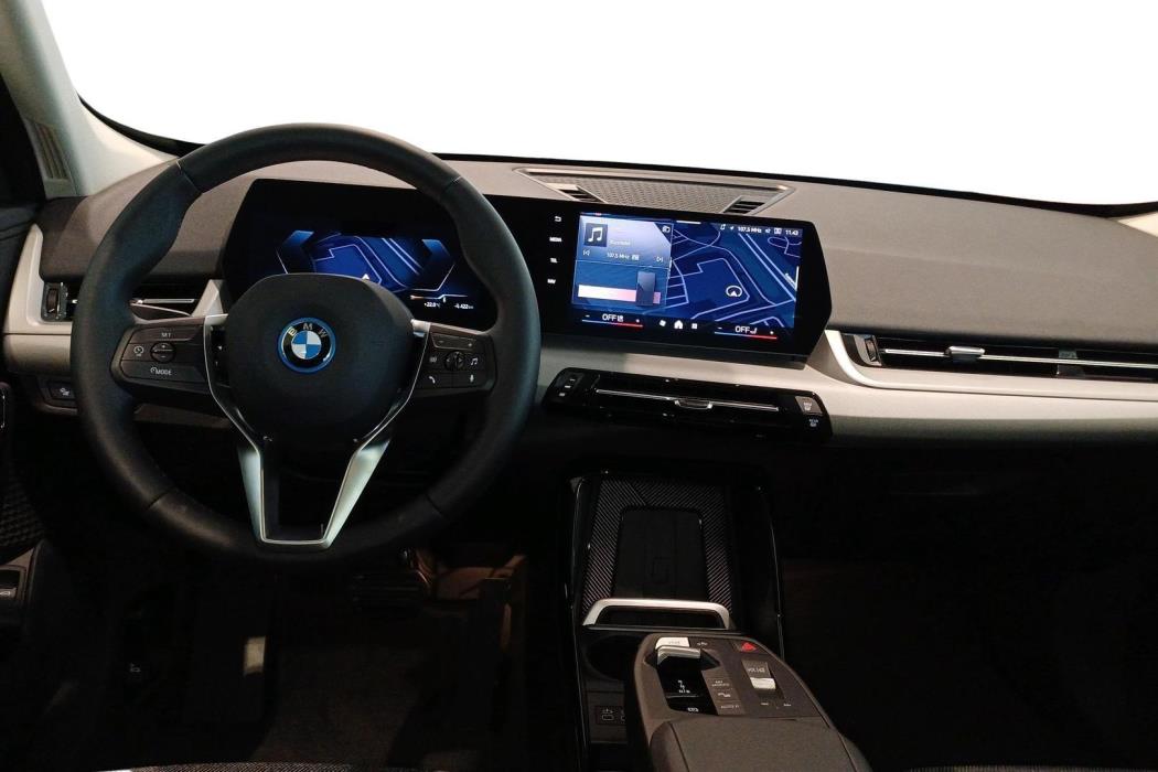 BMW iX1 2026