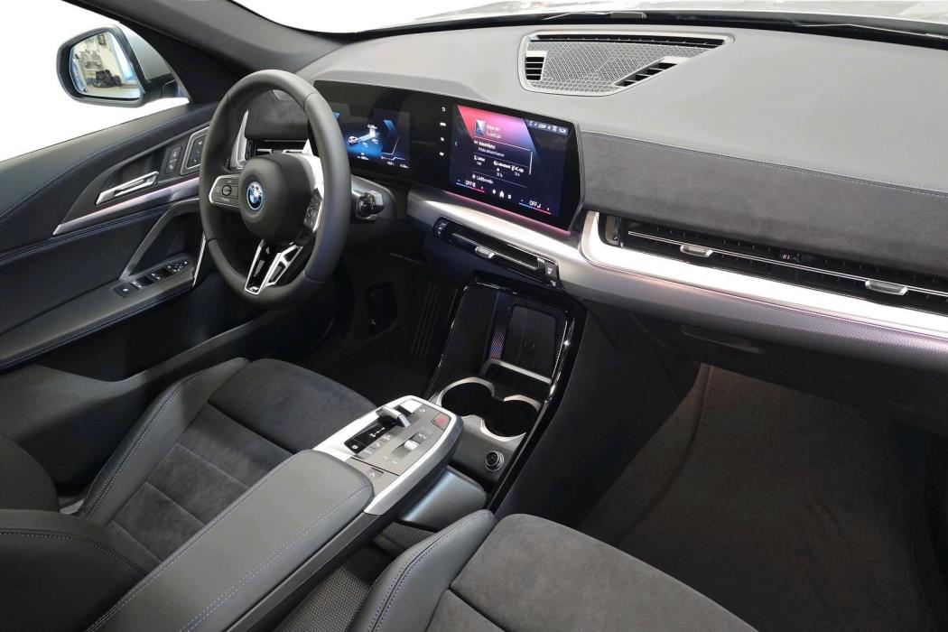 BMW iX1 2026