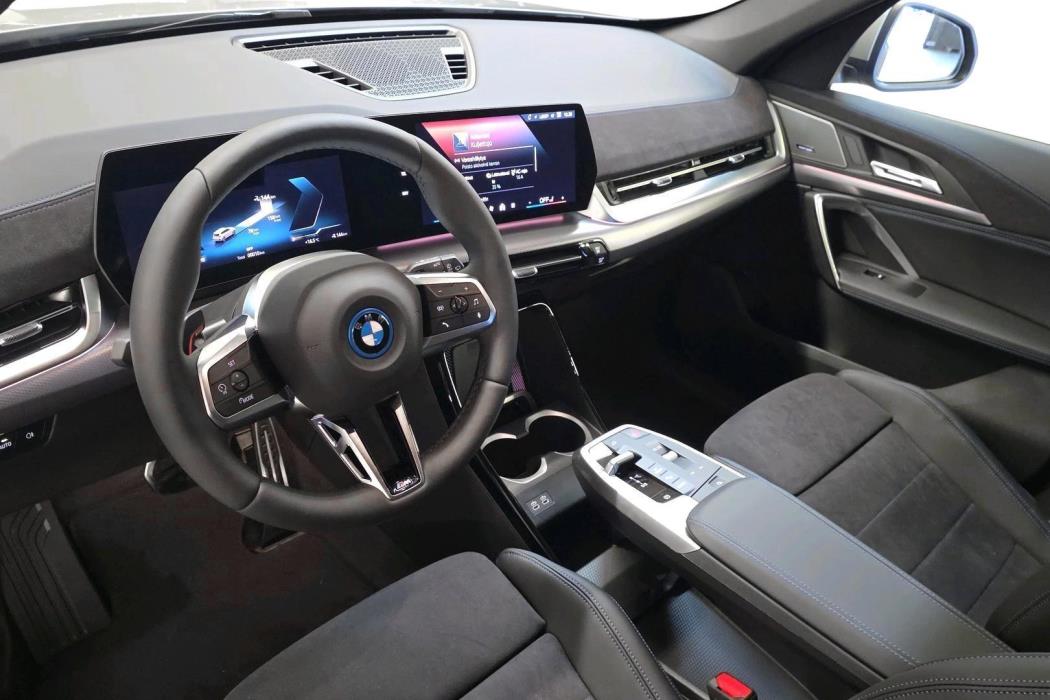BMW iX1 2026