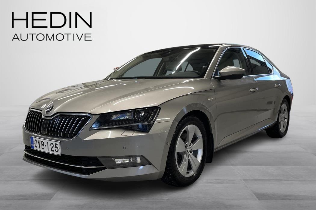 SKODA SUPERB 2016