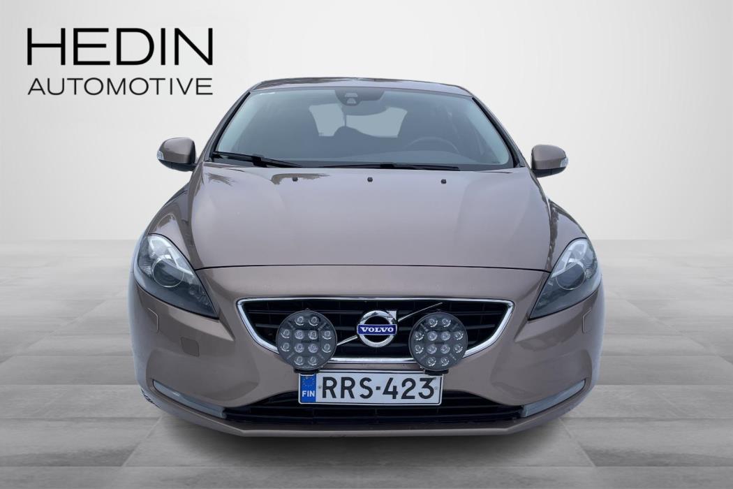 VOLVO V40 2014