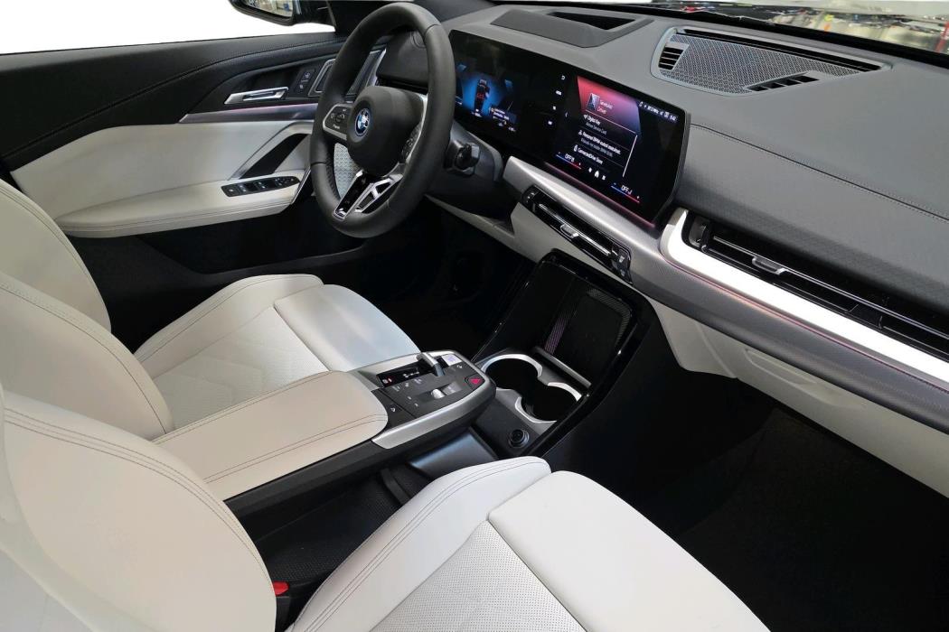 BMW iX2 2026