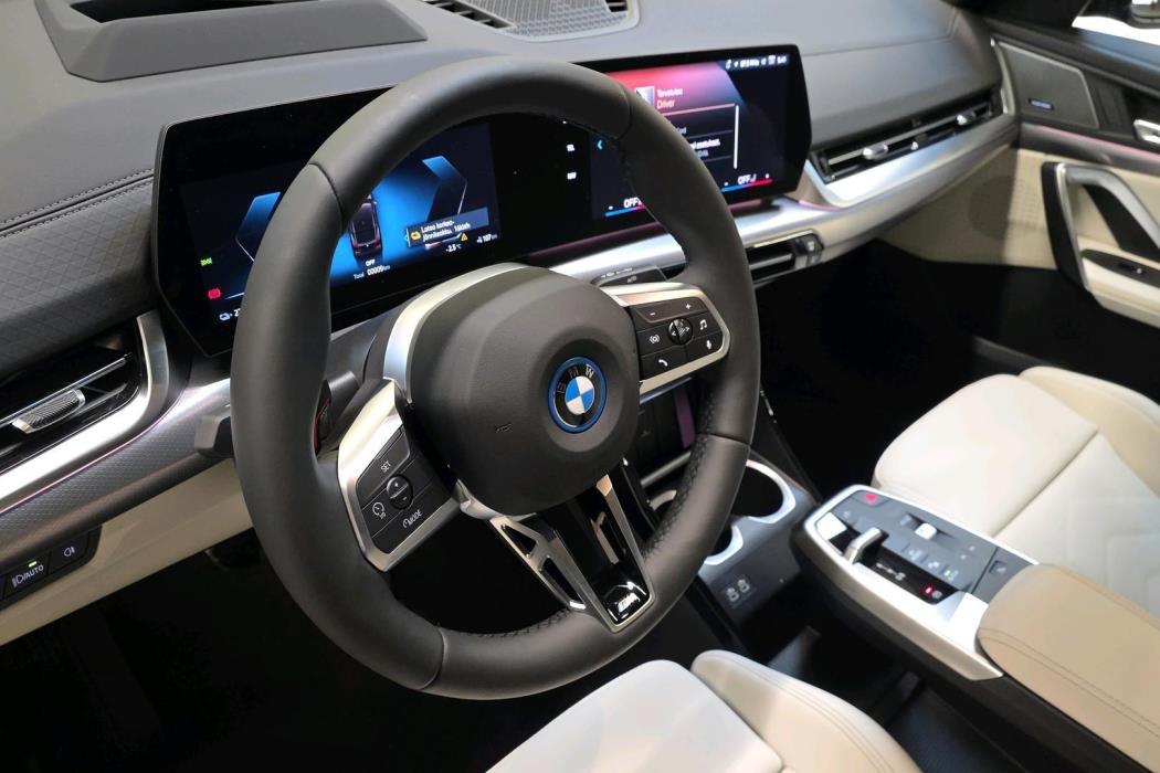 BMW iX2 2026