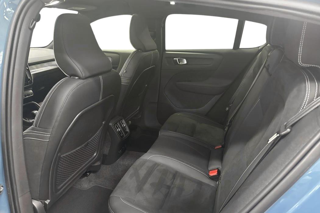 Volvo C40 2022