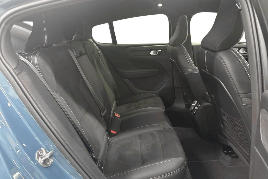 Volvo C40 2022