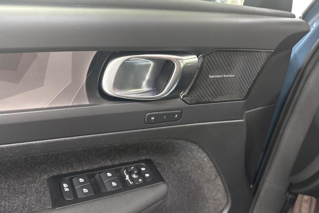 Volvo C40 2022