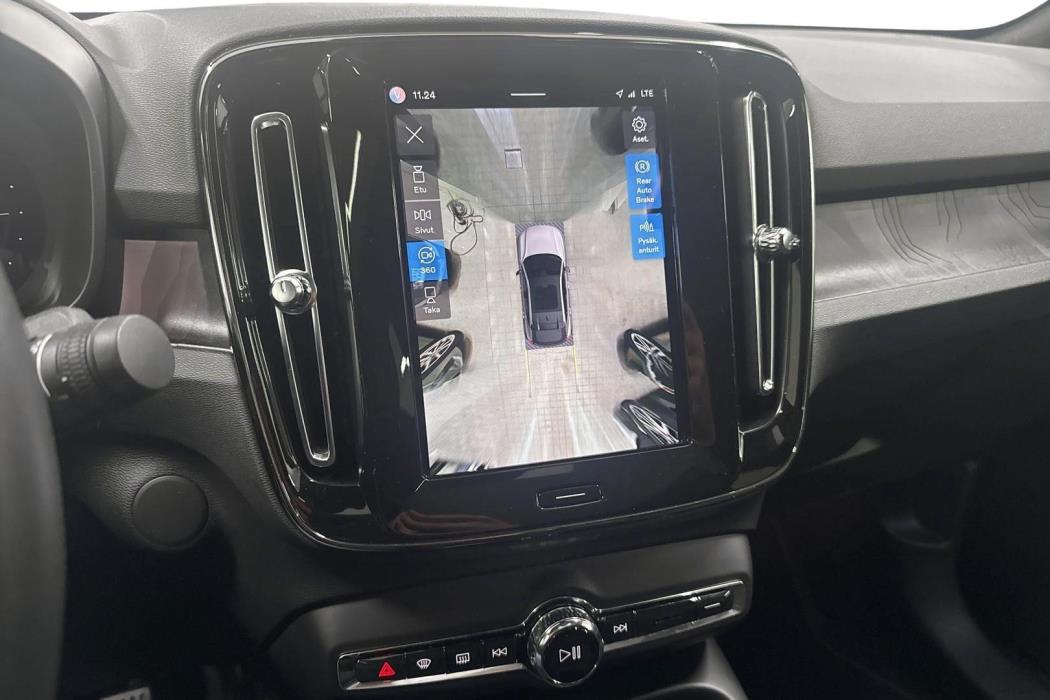 Volvo C40 2022