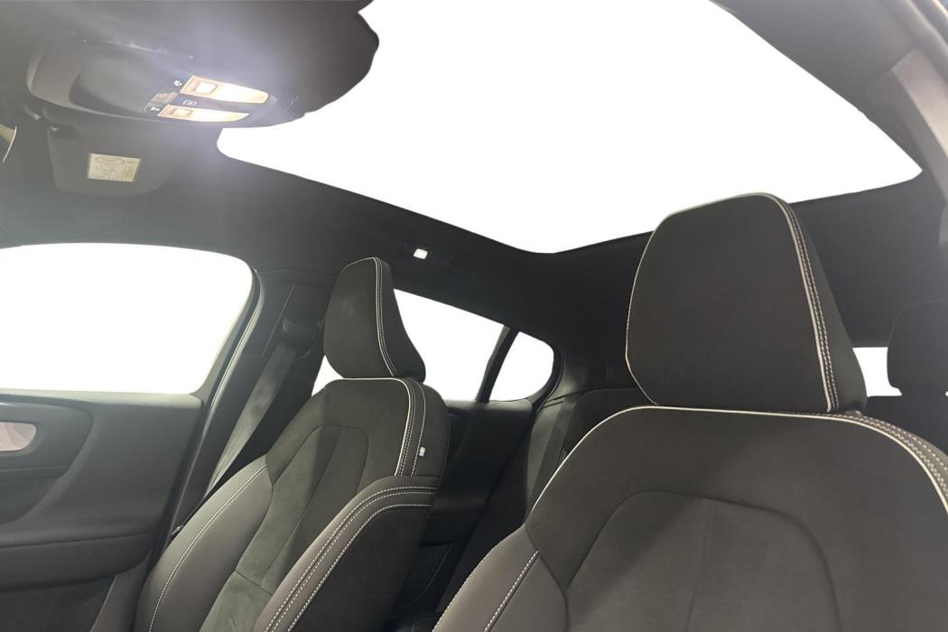 Volvo C40 2022