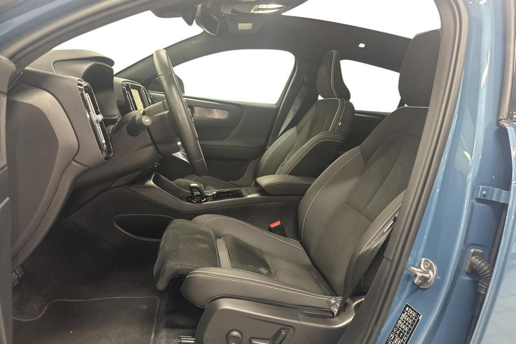 Volvo C40 2022
