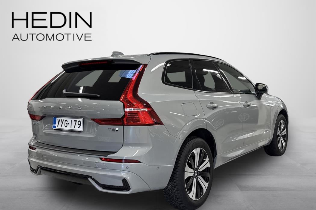 VOLVO XC60 2025