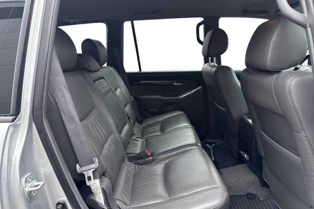 TOYOTA LAND CRUISER 2005