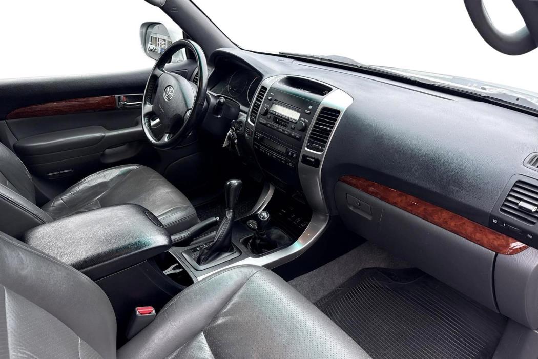 TOYOTA LAND CRUISER 2005