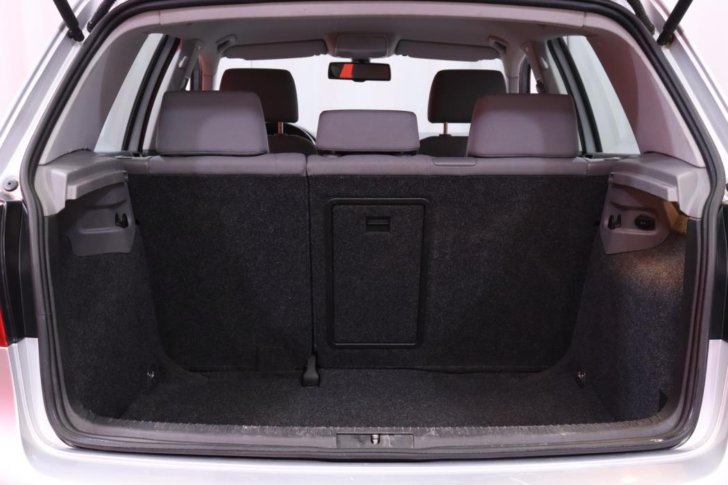 VOLKSWAGEN Golf 2005