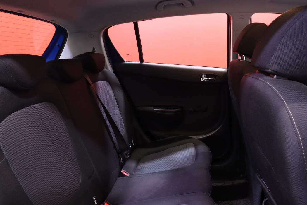 HYUNDAI i20 2013