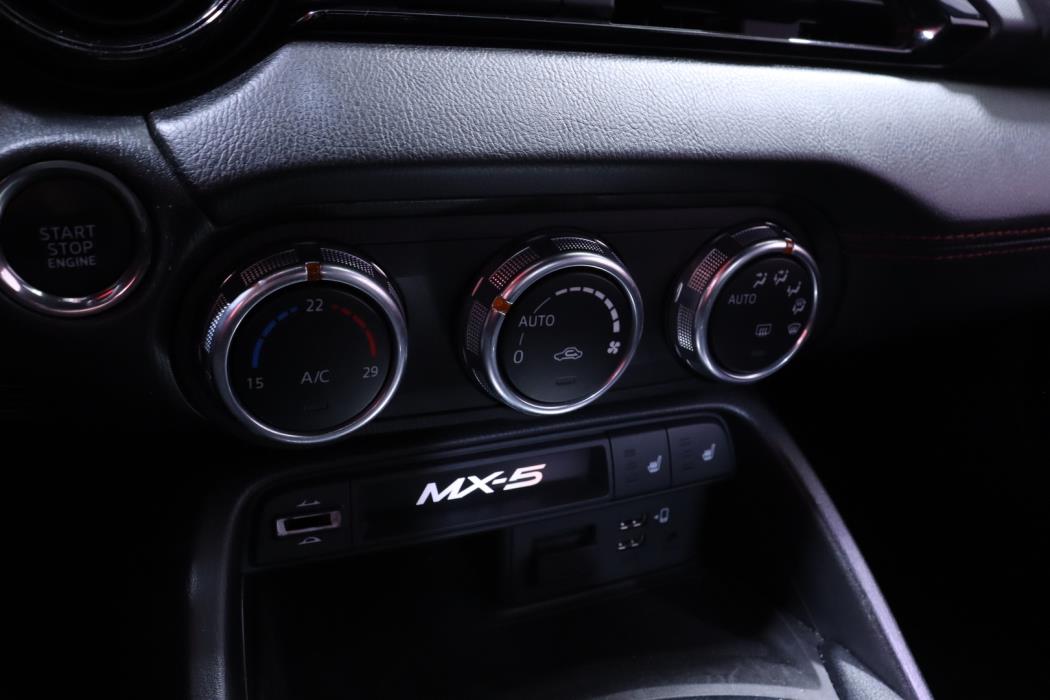 MAZDA MX-5 2017