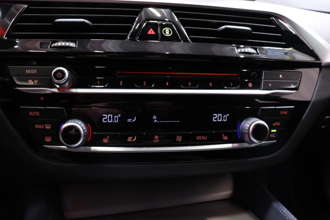 BMW 520 2019