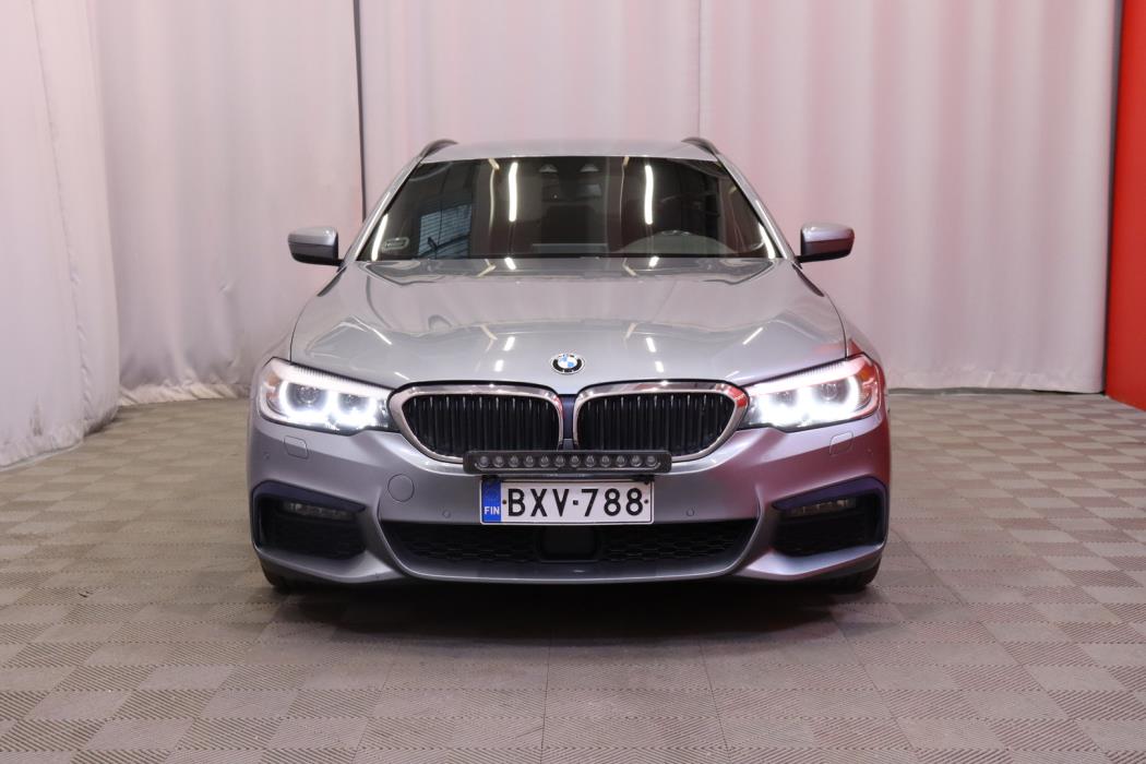 BMW 520 2019
