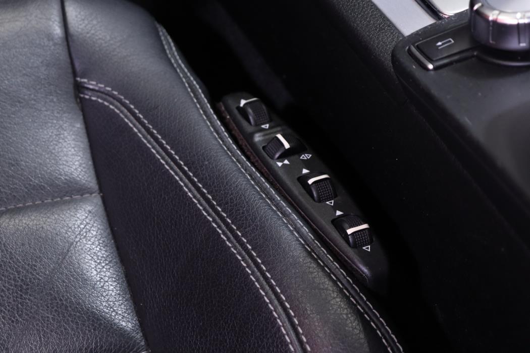 MERCEDES-BENZ E 2012