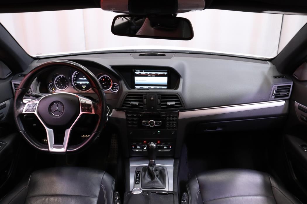 MERCEDES-BENZ E 2012