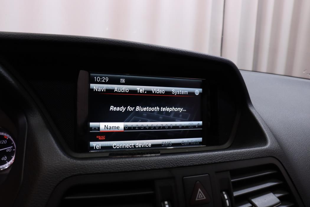 MERCEDES-BENZ E 2012